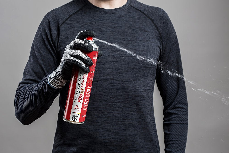 FIRE EX MARINE Z NOSILCEM ZA STENSKO MONTAŽO – GELNI GASILNI APARAT ZA NAVTIČNO UPORABO