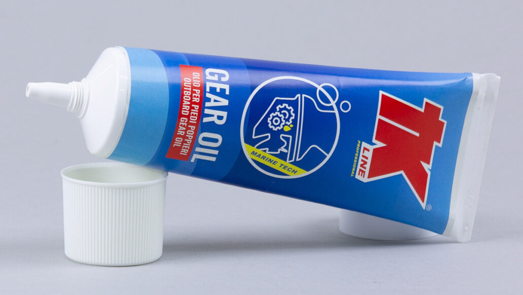 GEAR OIL - OLJE ZA MENJALNIKE IZVENKRMNIH MOTORJEV