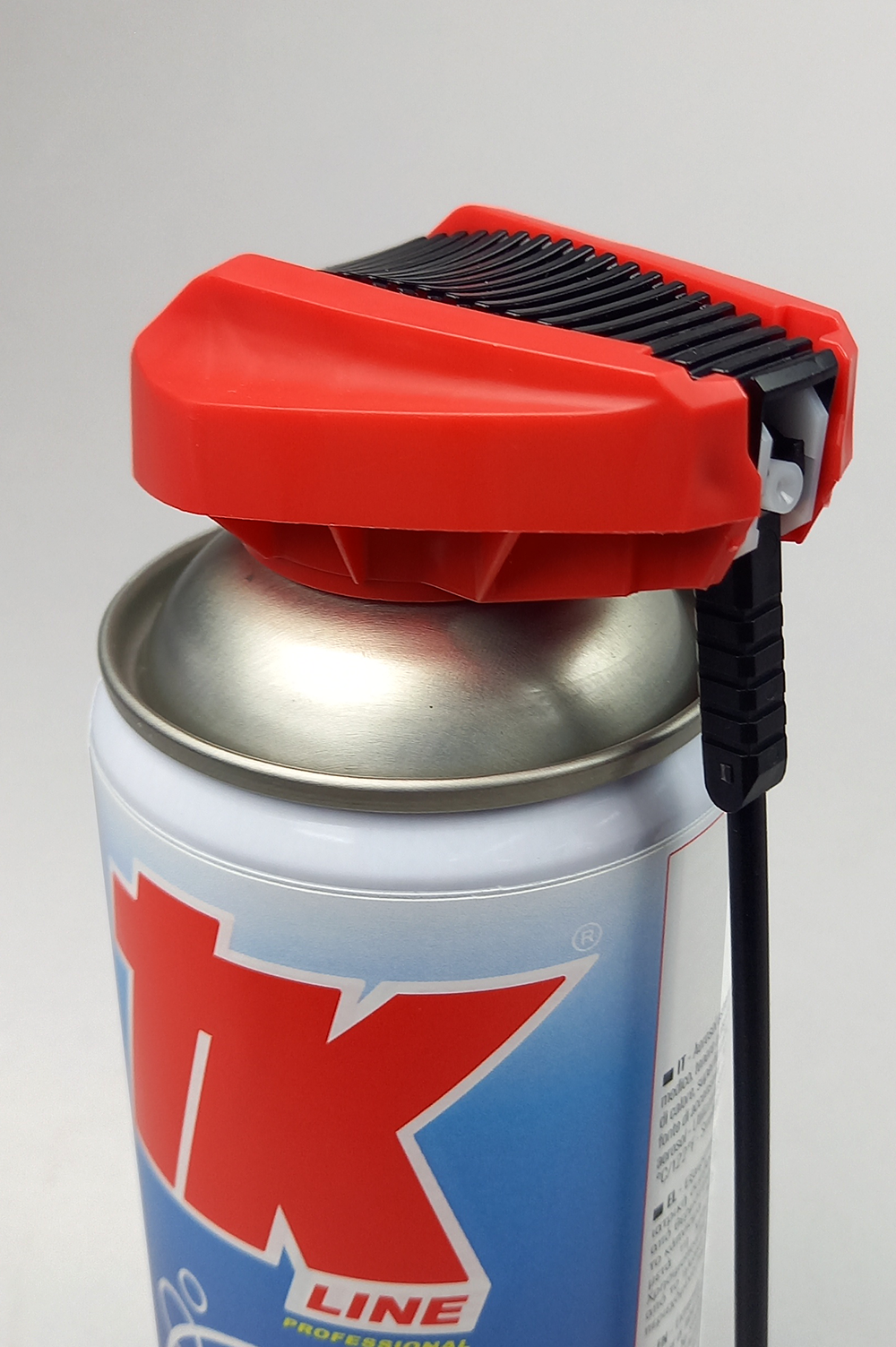 TK 7 PRO – VEČNAMENSKI LUBRIKANT V SPREJU