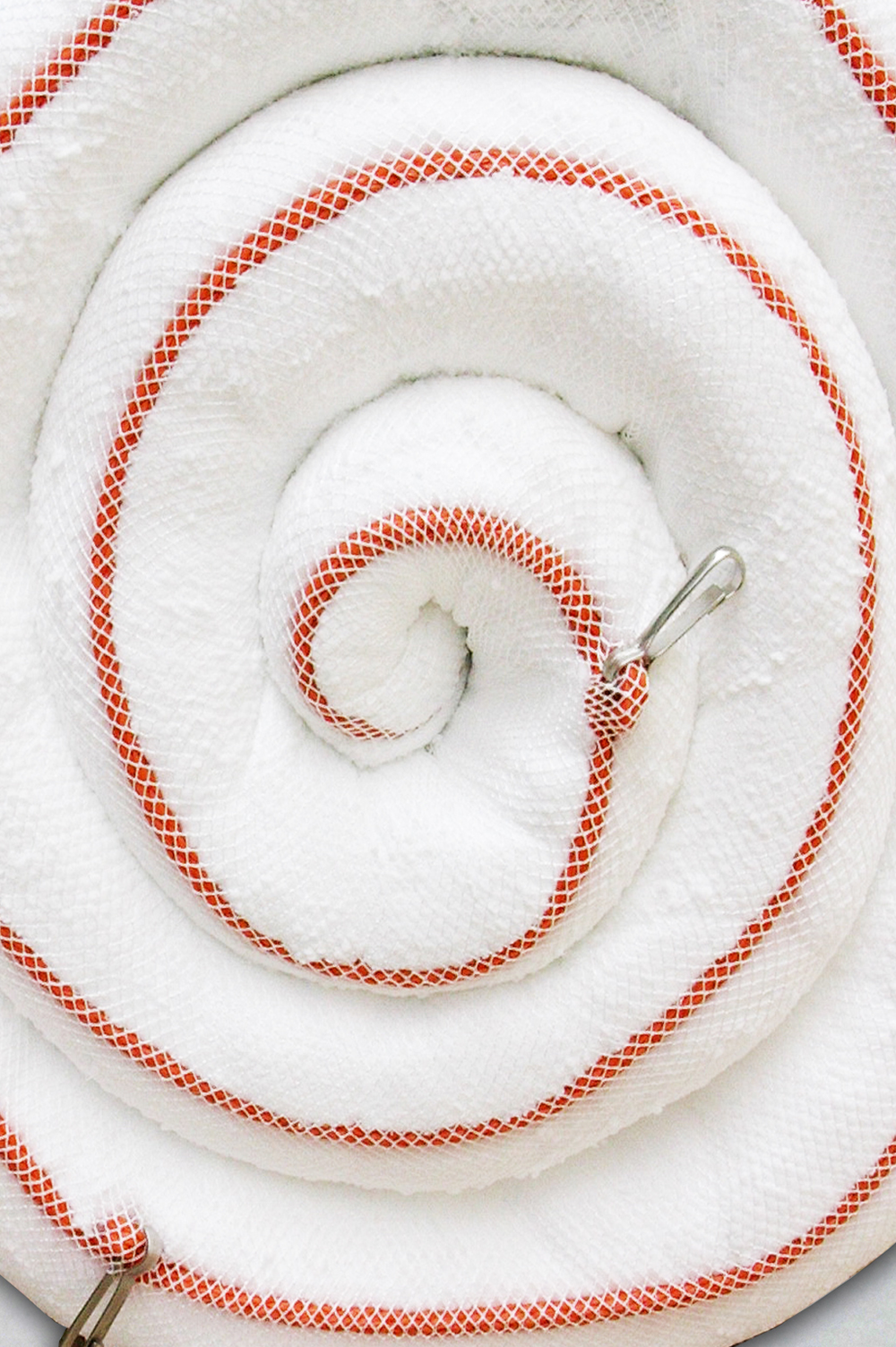 FLOATING ABSORBING BARRIERS - PLAVAJOČE ABSORBCIJSKE PREGRADE