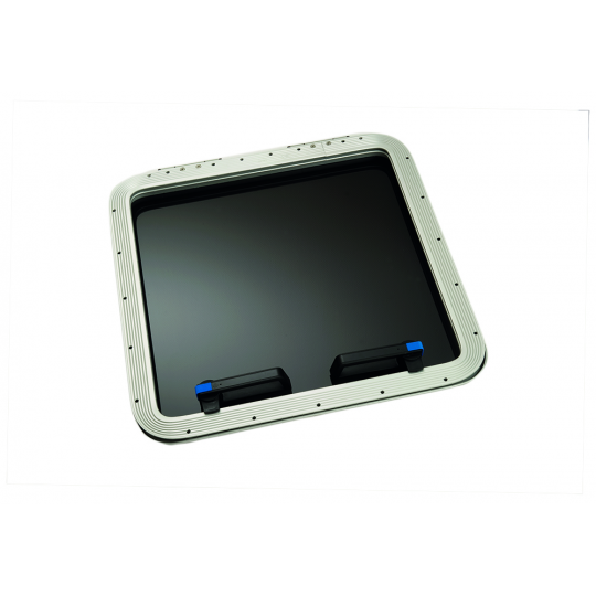 GEBO DECK HATCH – NIZKOPROFILNI PALUBNI POKROV IZ LAHKE ZLITINE